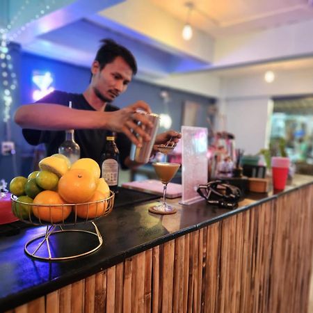 Tiki Tribe Bar & Hostel 涛岛 外观 照片