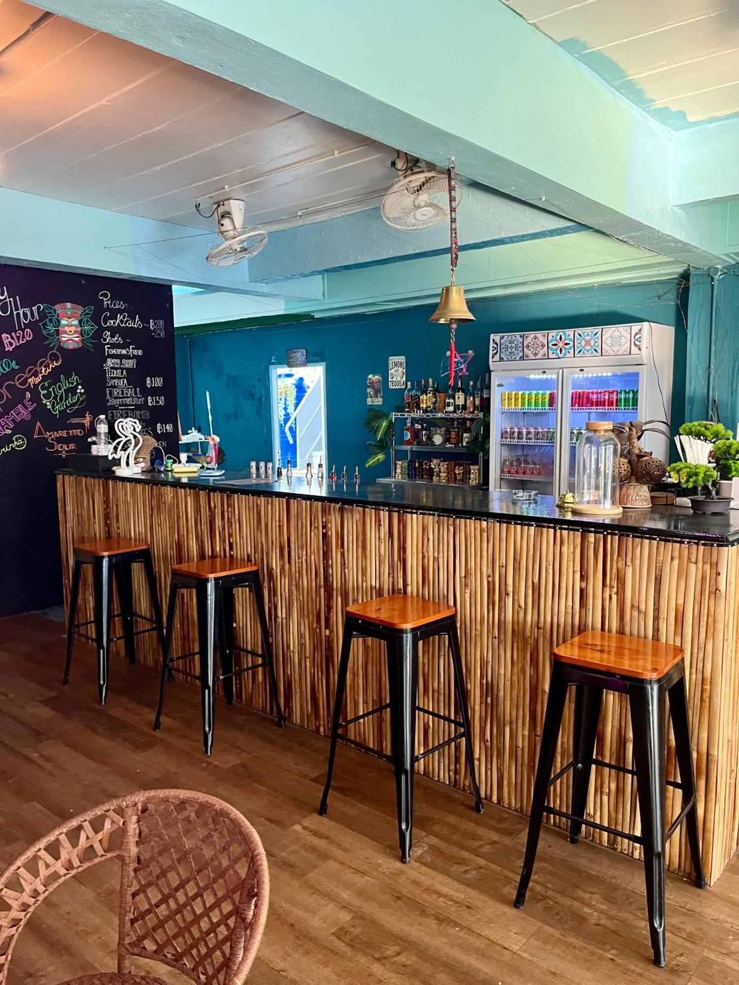 Tiki Tribe Bar & Hostel 涛岛 外观 照片